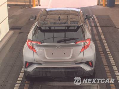 2020 Toyota C-HR XLE - zdjęcie 5 z 21 - miniatura