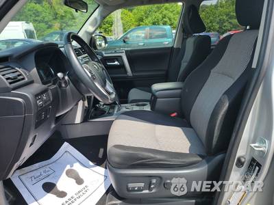 2016 Toyota 4Runner SR5 - zdjęcie 7 z 28 - miniatura