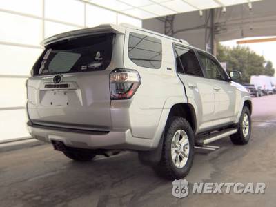 2016 Toyota 4Runner SR5 - zdjęcie 4 z 28 - miniatura