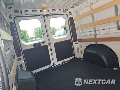 2025 Ram ProMaster 2500 Cargo Van Tradesman w/Passenger Seat Low Roof 136.0" WB - zdjęcie 14 z 24 - miniatura