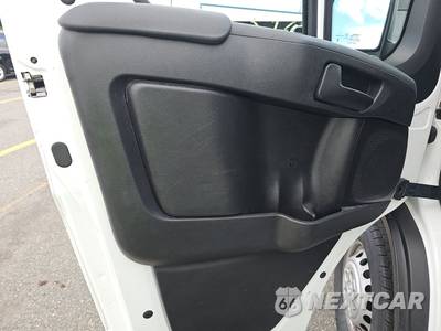 2025 Ram ProMaster 2500 Cargo Van Tradesman w/Passenger Seat Low Roof 136.0" WB - zdjęcie 9 z 21 - miniatura