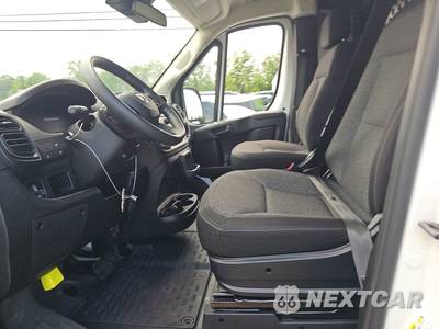 2025 Ram ProMaster 2500 Cargo Van Tradesman w/Passenger Seat Low Roof 136.0" WB - zdjęcie 7 z 31 - miniatura