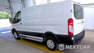 2025 Ford Transit 250 Cargo Van Low Roof 130.0" WB - zdjęcie 6 z 33 - miniatura