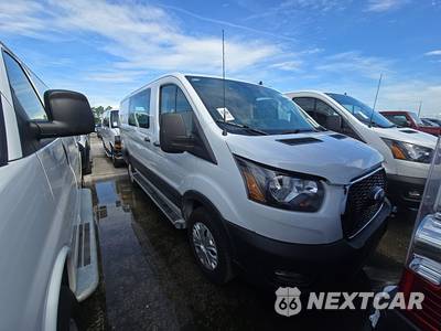 2025 Ford Transit 250 Cargo Van Low Roof 130.0" WB - zdjęcie 3 z 27 - miniatura