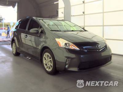2014 Toyota Prius v Two - zdjęcie 4 z 36 - miniatura