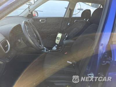 2025 Hyundai Venue SEL - zdjęcie 13 z 29 - miniatura