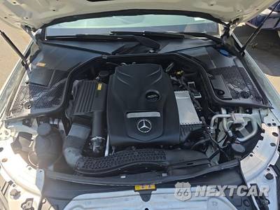 2016 Mercedes-Benz C 300 4MATIC - zdjęcie 19 z 33 - miniatura