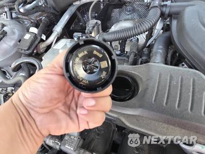 2025 Volkswagen Jetta S - zdjęcie 3 z 26 - miniatura