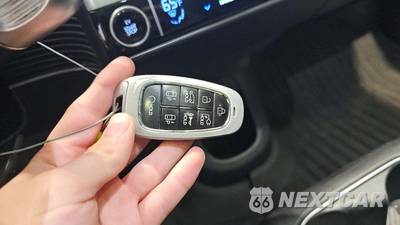 2023 Hyundai IONIQ 5 Limited - zdjęcie 22 z 33 - miniatura