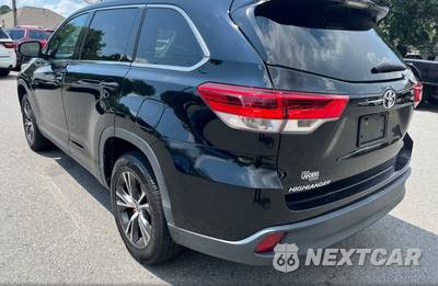 2019 Toyota Highlander LE - zdjęcie 7 z 27 - miniatura