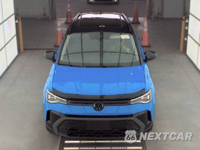 2025 Volkswagen Taos SE Black - zdjęcie 2 z 27 - miniatura