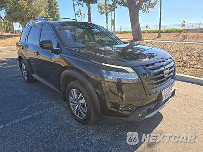 2022 Nissan Pathfinder SL - zdjęcie 3 z 33 - miniatura