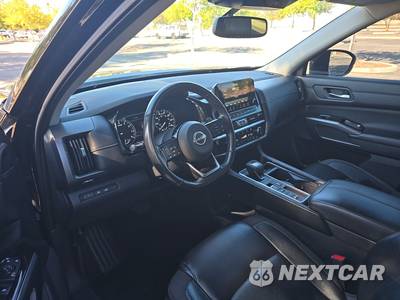 2022 Nissan Pathfinder SL - zdjęcie 11 z 33 - miniatura