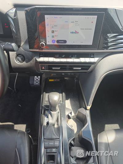 2025 Toyota Camry SE - zdjęcie 11 z 29 - miniatura