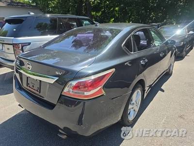 2013 Nissan Altima 2.5 SV Sedan - zdjęcie 4 z 30 - miniatura