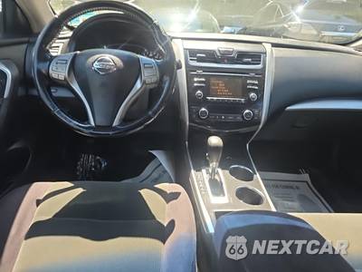 2013 Nissan Altima 2.5 SV Sedan - zdjęcie 14 z 30 - miniatura