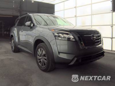 2025 Nissan Pathfinder SV - zdjęcie 4 z 28 - miniatura