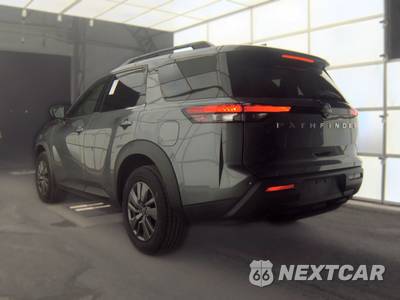 2025 Nissan Pathfinder SV - zdjęcie 8 z 28 - miniatura