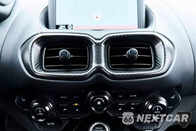 2023 Aston Martin Vantage F1 Edition Coupe - zdjęcie 71 z 76 - miniatura