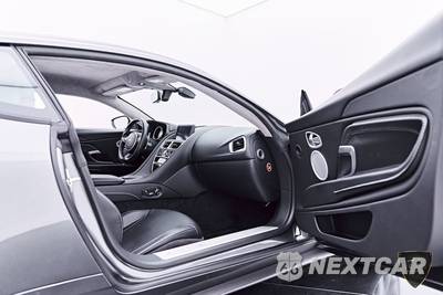 2019 Aston Martin DB11 V8 Coupe - zdjęcie 32 z 77 - miniatura