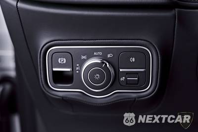 2026 Mercedes-Benz AMG G 63 4MATIC - zdjęcie 76 z 90 - miniatura