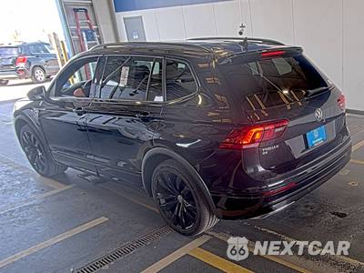 2020 Volkswagen Tiguan SE R-Line Black - zdjęcie 6 z 35 - miniatura