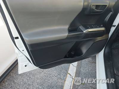 2019 Toyota Tacoma SR5 Crew Cab Medium Bed - zdjęcie 9 z 18 - miniatura