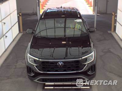 2025 Volkswagen Atlas Cross Sport 2.0T SE w/Technology - zdjęcie 2 z 32 - miniatura