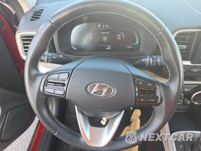 2025 Hyundai Venue SEL - zdjęcie 10 z 22 - miniatura