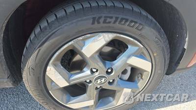 2025 Hyundai Venue SEL - zdjęcie 21 z 22 - miniatura