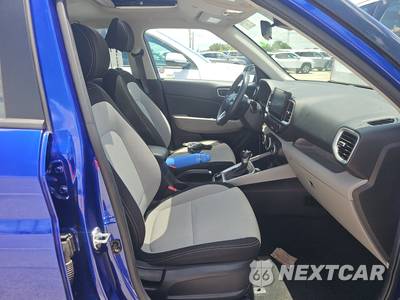 2025 Hyundai Venue SEL - zdjęcie 8 z 27 - miniatura