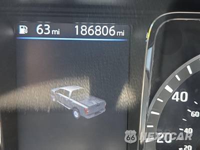 2019 Nissan TITAN PRO-4X Crew Cab Short Bed - zdjęcie 15 z 38 - miniatura