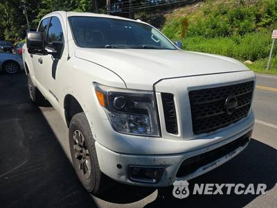 2019 Nissan TITAN PRO-4X Crew Cab Short Bed - zdjęcie 3 z 38 - miniatura