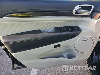 2020 Jeep Grand Cherokee Summit - zdjęcie 9 z 22 - miniatura