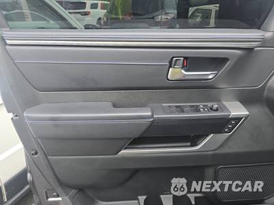 2025 Toyota Sequoia Platinum - zdjęcie 9 z 26 - miniatura