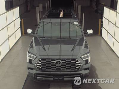 2026 Toyota Sequoia Capstone - zdjęcie 2 z 23 - miniatura