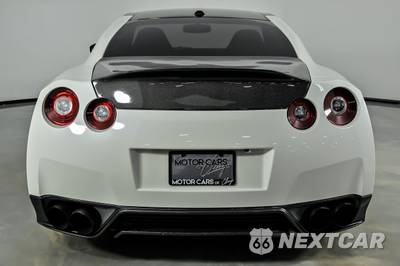 2016 Nissan GT-R Premium - zdjęcie 9 z 43 - miniatura
