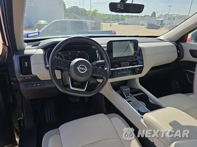 2023 Nissan Pathfinder SL - zdjęcie 12 z 24 - miniatura