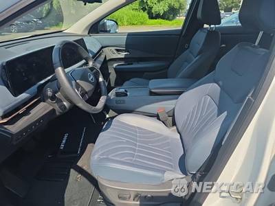 2024 Nissan Ariya PLATINUM+ e-4ORCE - zdjęcie 11 z 25 - miniatura