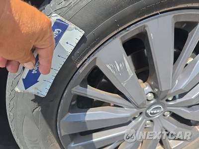 2023 Nissan Pathfinder SL - zdjęcie 22 z 28 - miniatura