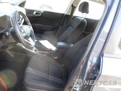 2025 Hyundai Venue SEL - zdjęcie 5 z 25 - miniatura
