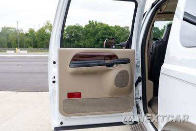 2005 Ford Excursion Eddie Bauer - zdjęcie 23 z 50 - miniatura