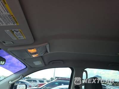 2017 Nissan TITAN SV Crew Cab Short Bed - zdjęcie 17 z 33 - miniatura