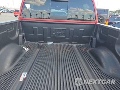 2017 Nissan TITAN SV Crew Cab Short Bed - zdjęcie 16 z 33 - miniatura
