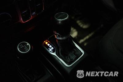 2021 Jeep Gladiator Willys Crew Cab Medium Bed - zdjęcie 17 z 25 - miniatura