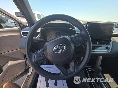2024 Toyota Corolla Cross Hybrid S - zdjęcie 10 z 18 - miniatura