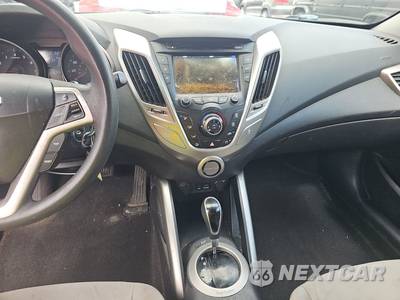 2013 Hyundai Veloster w/Gray Interior - zdjęcie 11 z 40 - miniatura