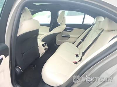 2023 Mercedes-Benz C 300 4MATIC Sedan - zdjęcie 16 z 23 - miniatura