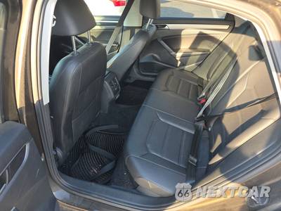 2019 Volkswagen Passat Wolfsburg - zdjęcie 13 z 19 - miniatura
