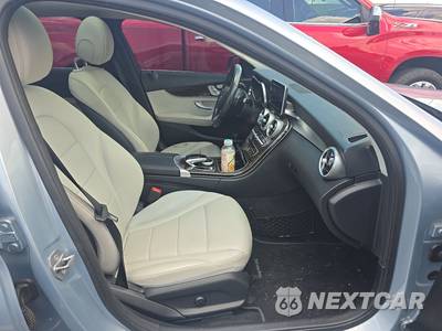 2016 Mercedes-Benz C 300 4MATIC - zdjęcie 8 z 34 - miniatura